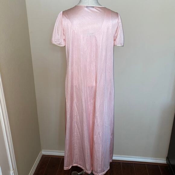Vassarette Underneath It All Vintage gown & robe - Picture 7 of 12